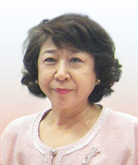 学校法人雲母学園　理事長 熊本マリ子